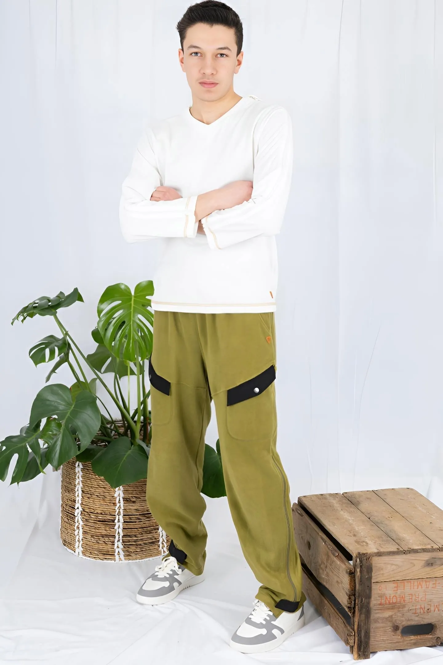 Adaptive Kids Polar Pants: Adjustable Waist, Full Side Zipper for Easy Undressing