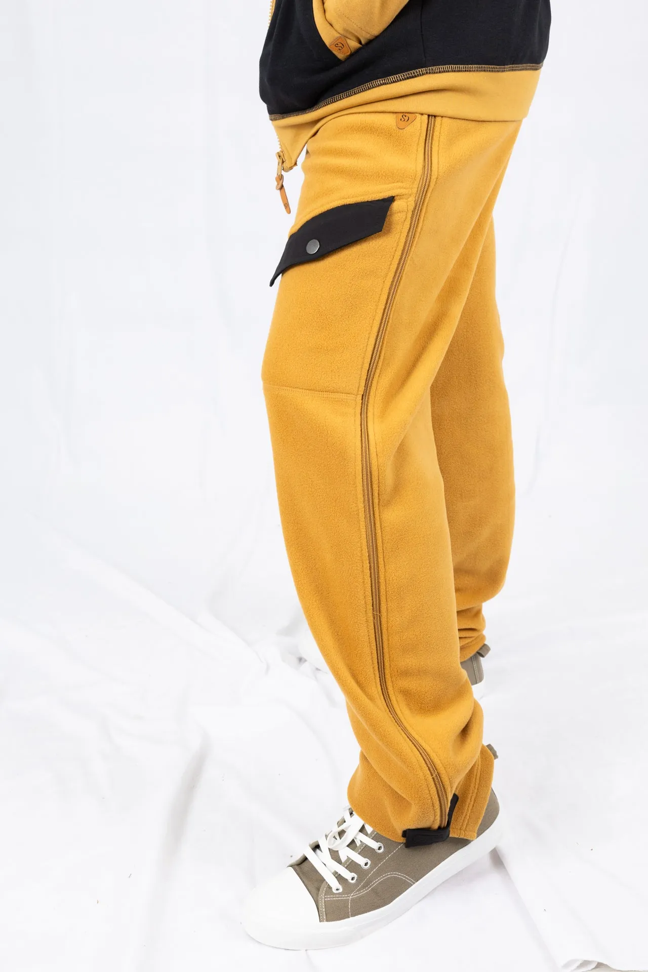 Adaptive Kids Polar Pants: Adjustable Waist, Full Side Zipper for Easy Undressing