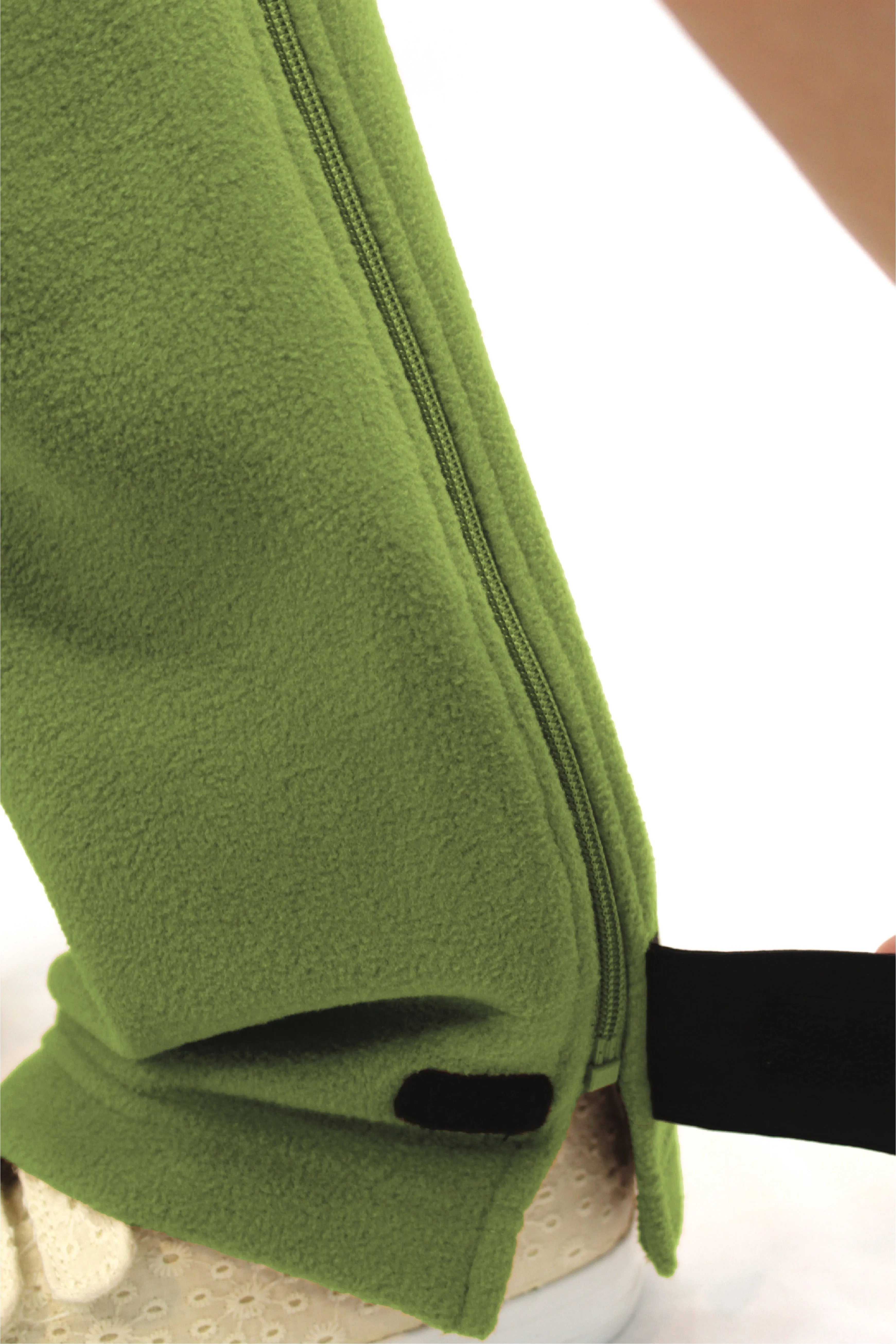 Adaptive Kids Polar Pants: Adjustable Waist, Full Side Zipper for Easy Undressing