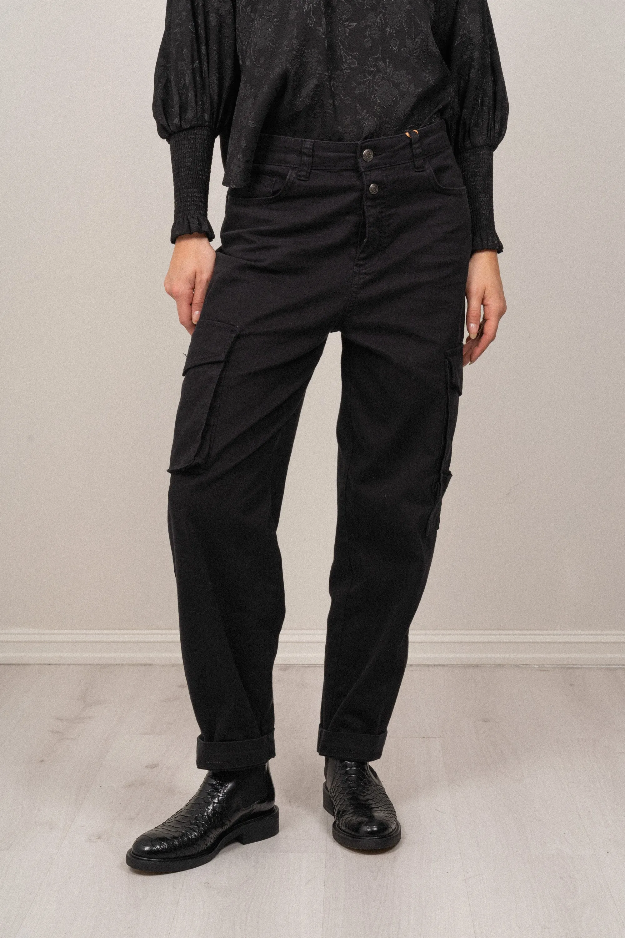 Adeline Cargo Pant Regular - Black