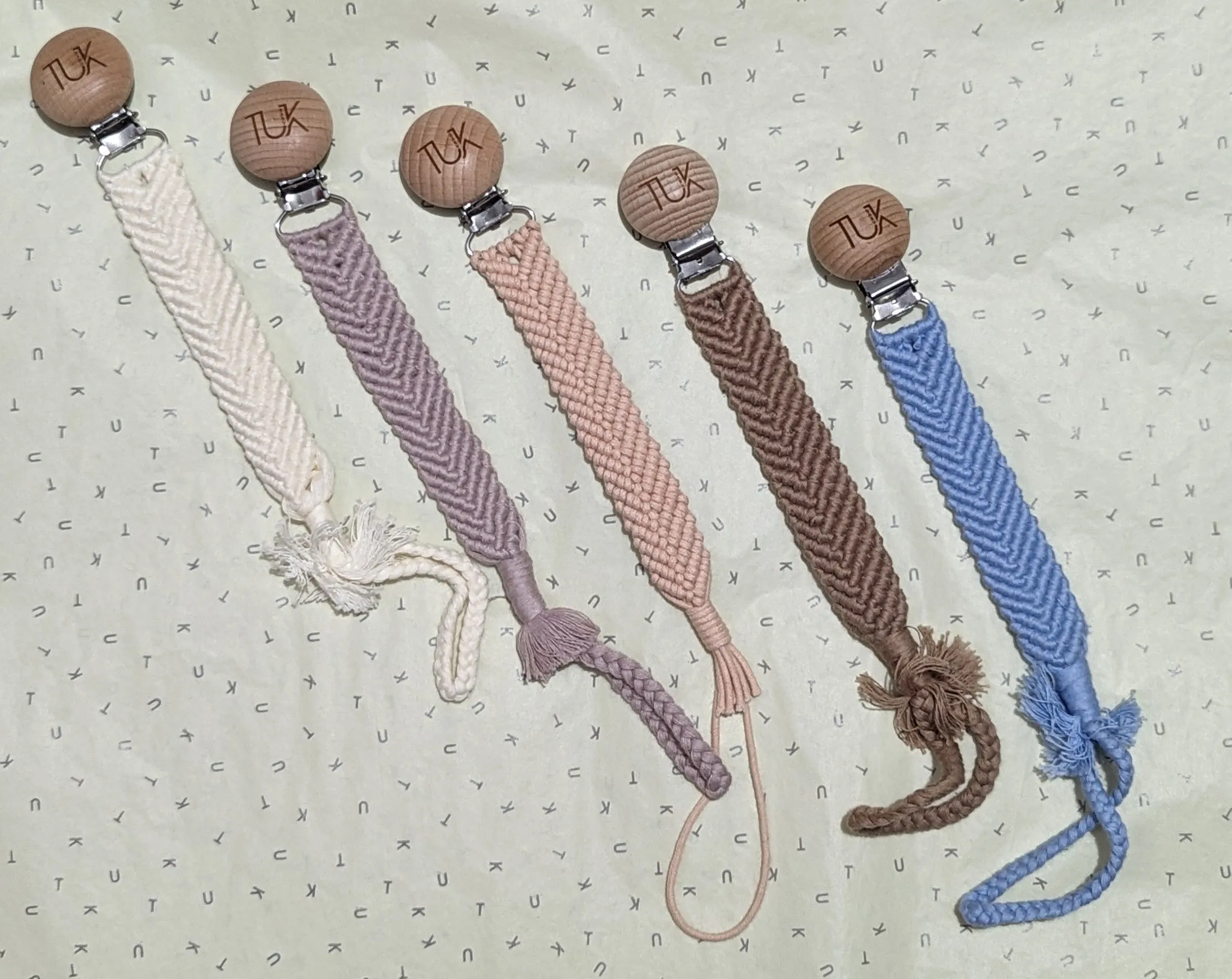 Braided Paci Clip