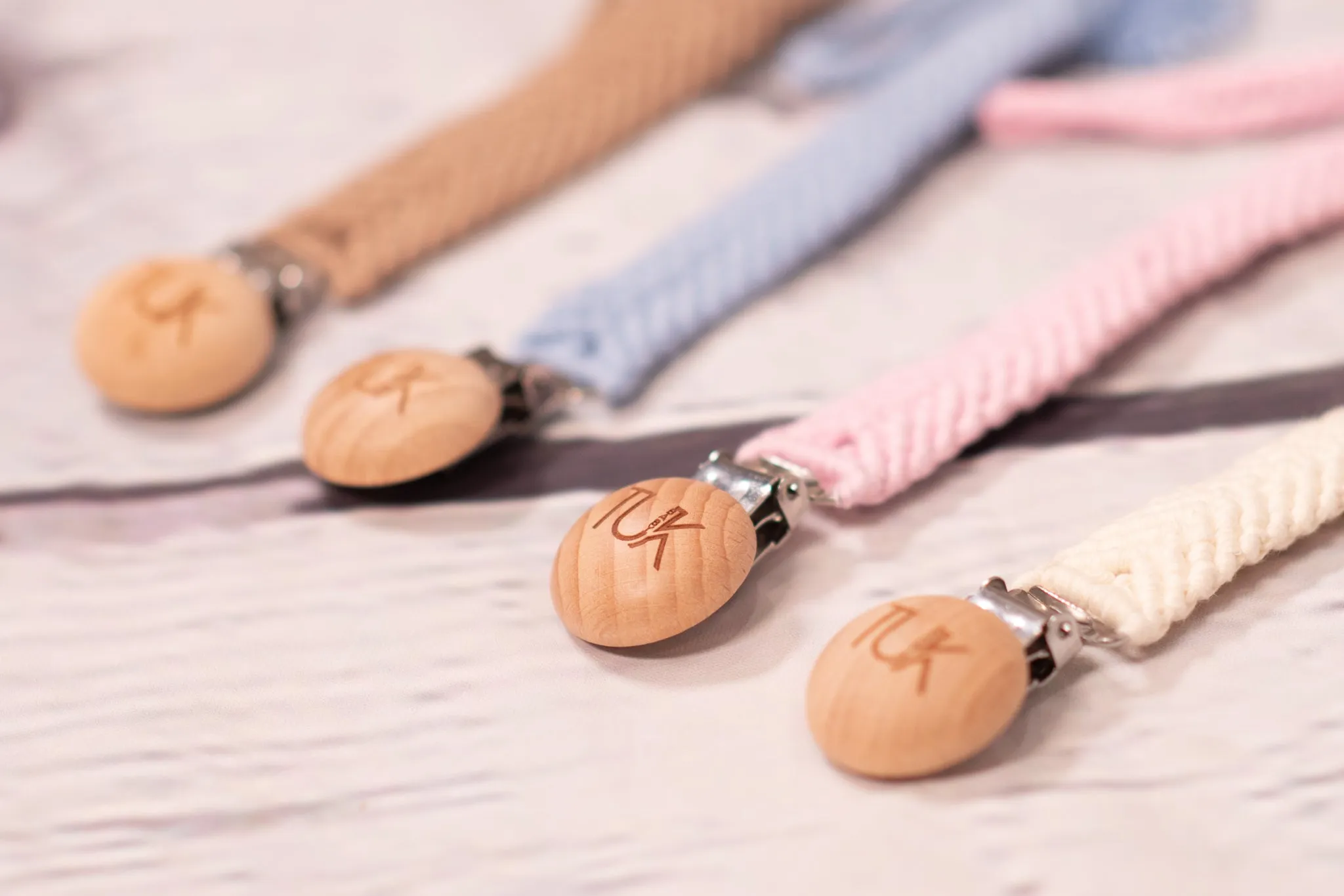 Braided Paci Clip