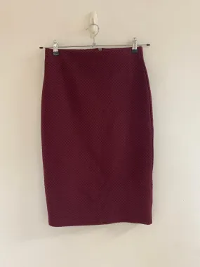 Burgundy knee length Pencil Skirt, New Look, Size 10 (Elastane, Polyester)