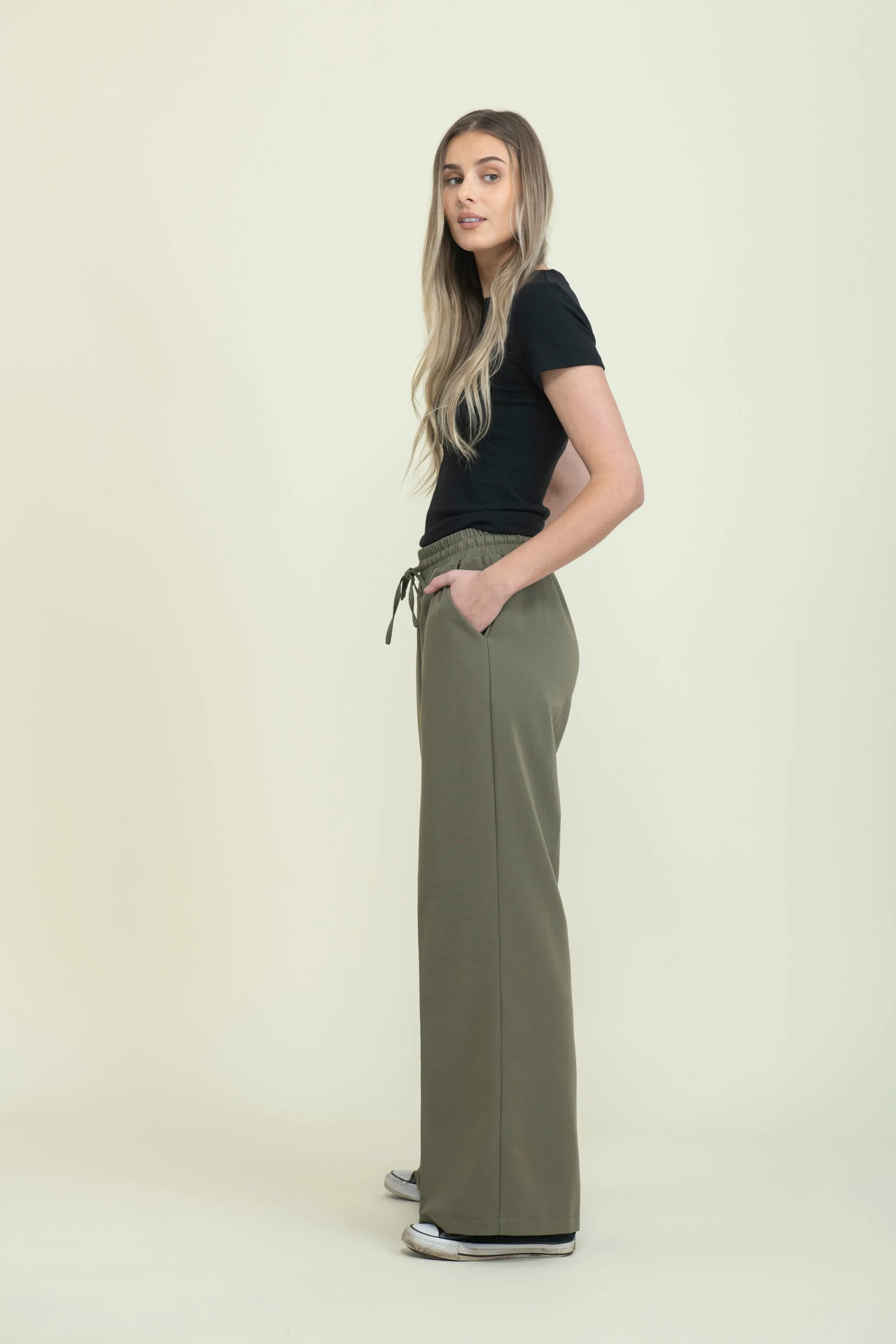 Chloe-Wide Leg Pull On Pant