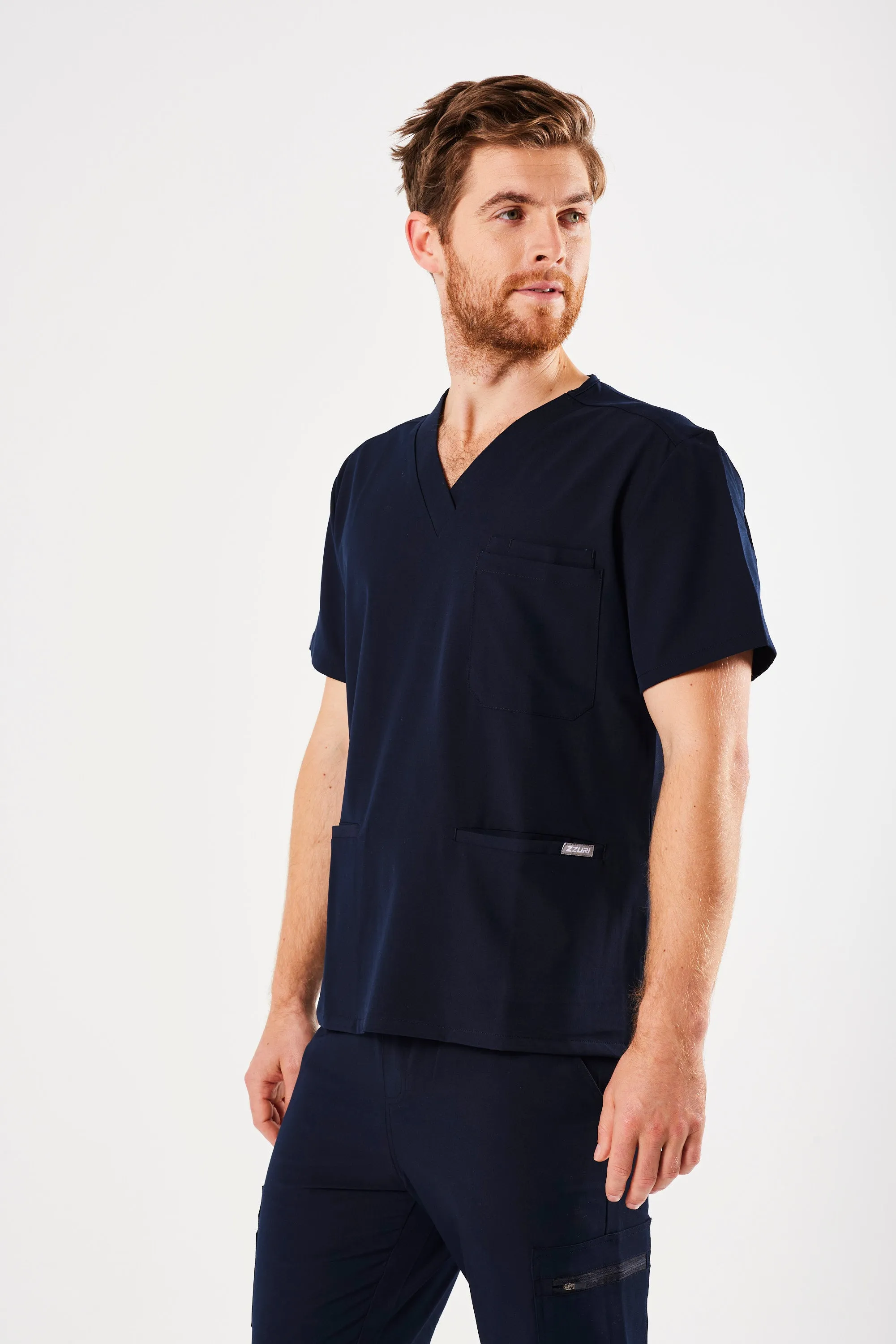 CLASSIC THREE-POCKET MEN'S SCRUB TOP (NAVY)