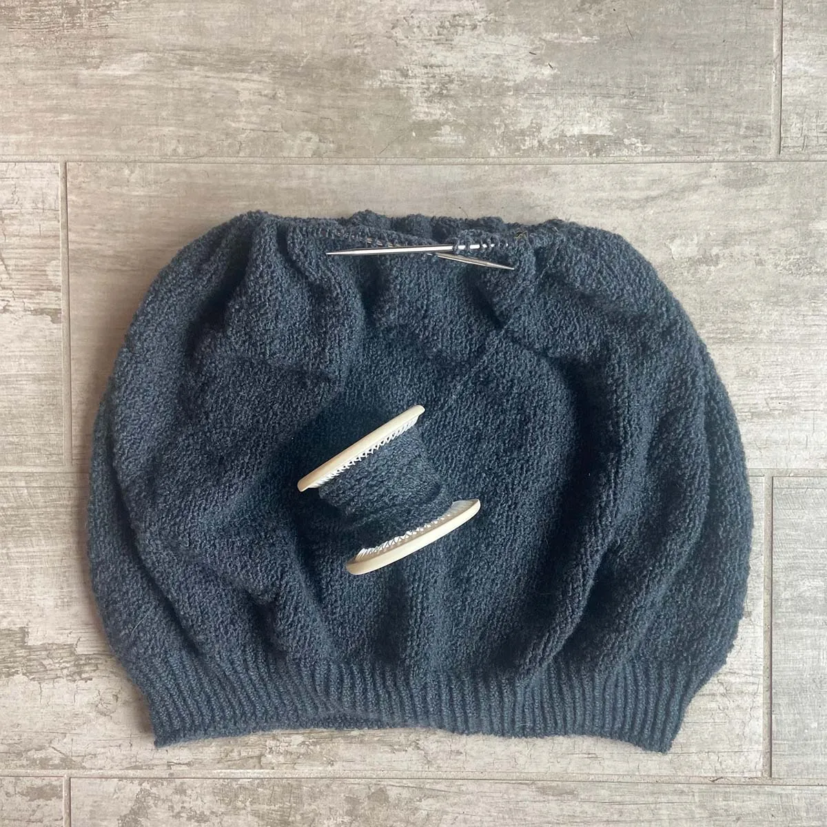 Laura's Arca Pullover