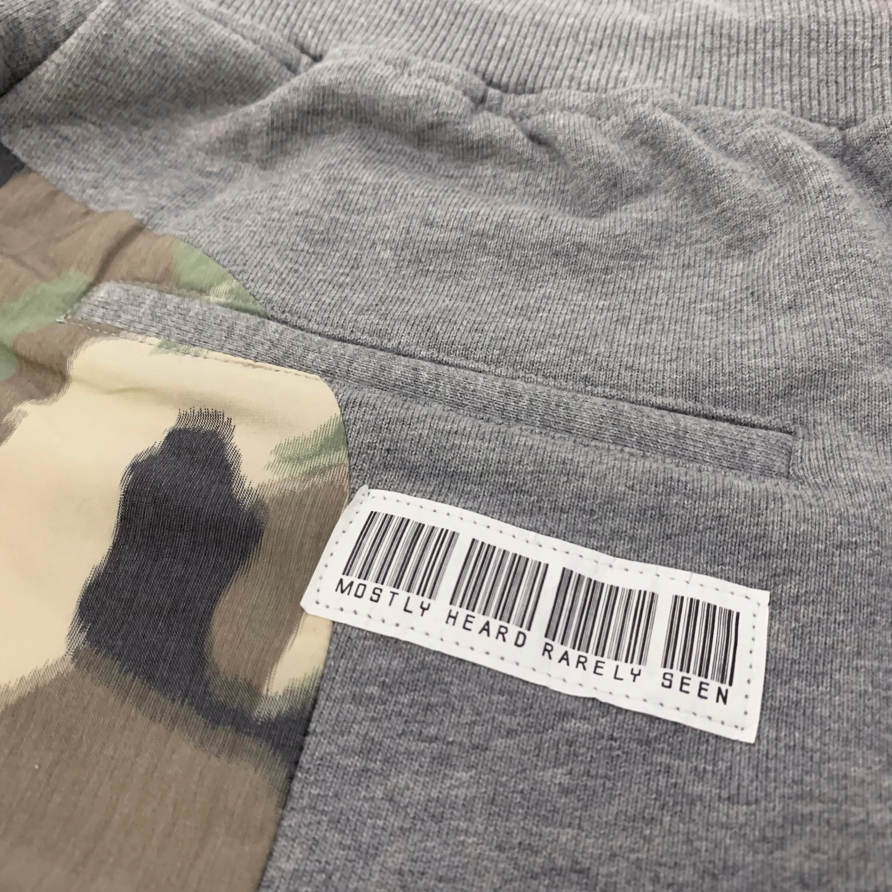 "BLURRY VISION" JOGGERS