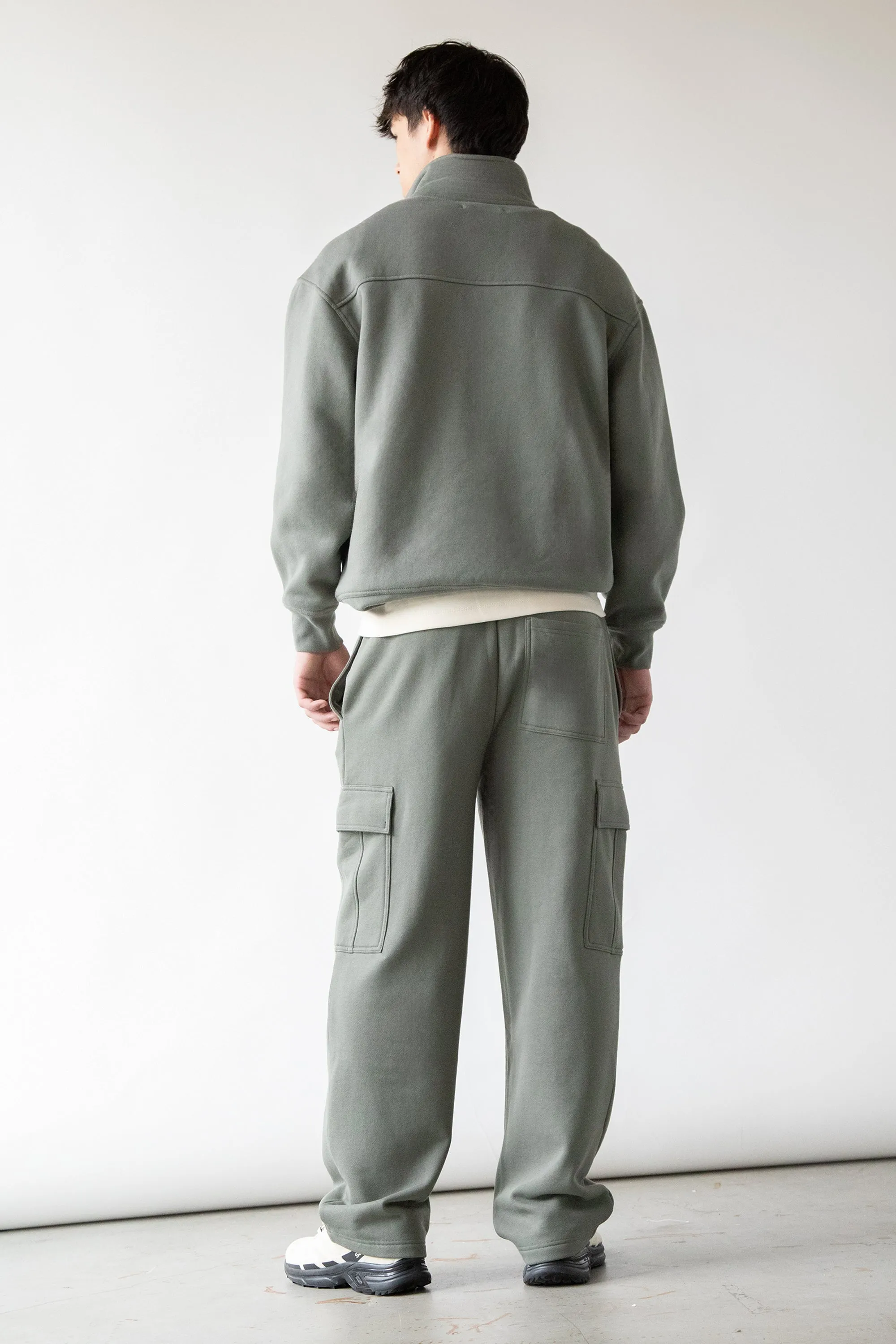 STRAIGHT LEG CARGO SWEATPANTS